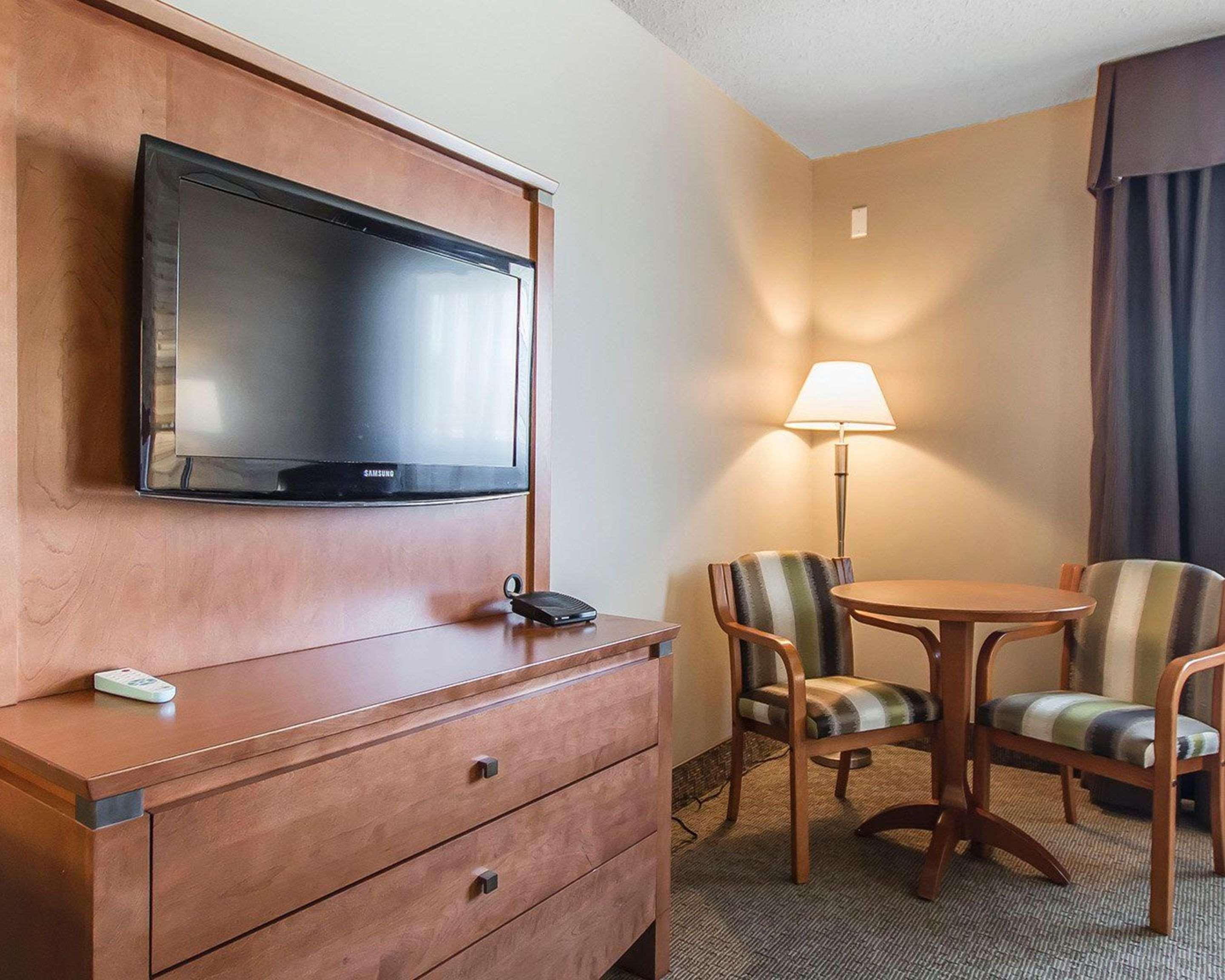 Quality Inn Rouyn-Noranda Kültér fotó