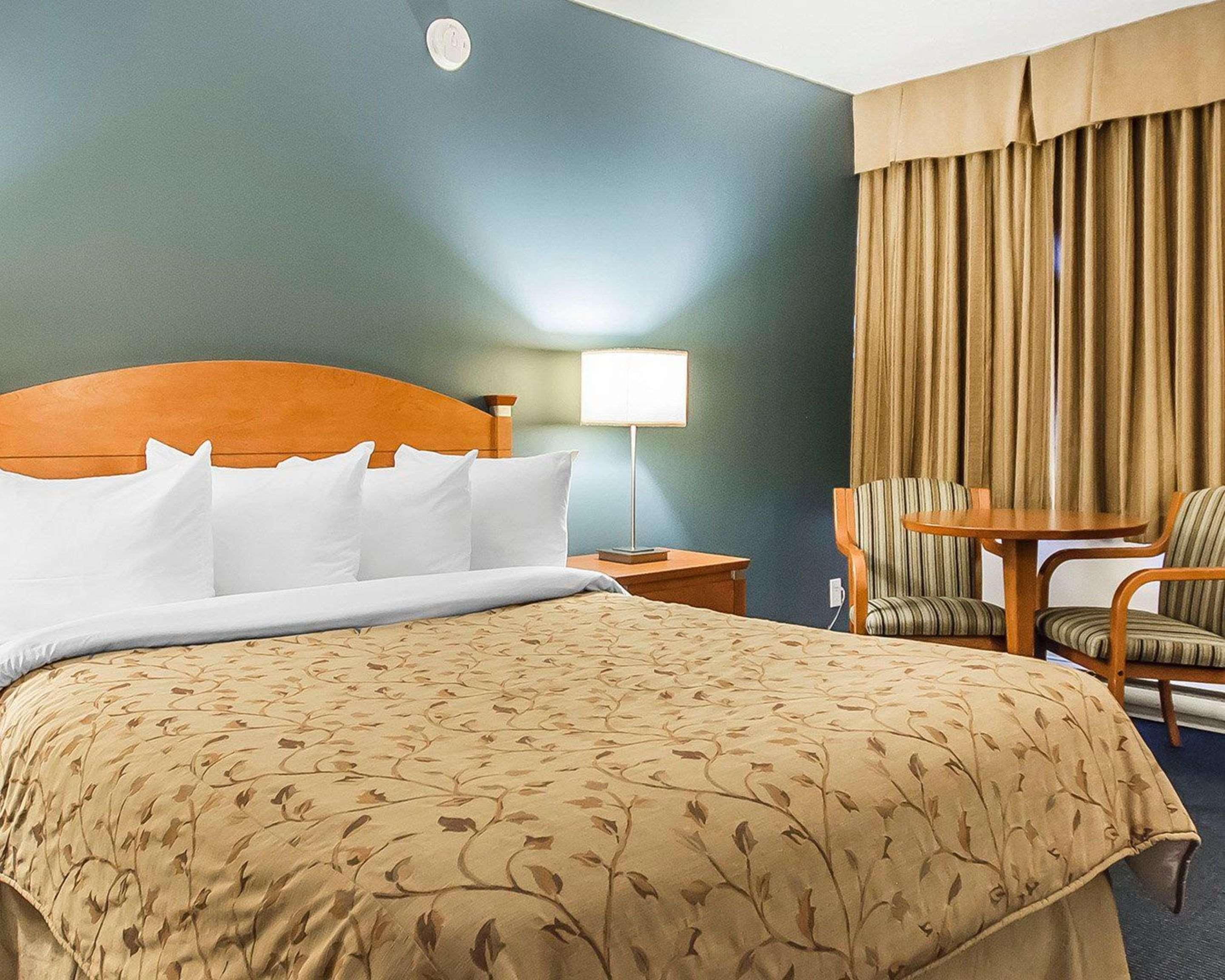 Quality Inn Rouyn-Noranda Kültér fotó