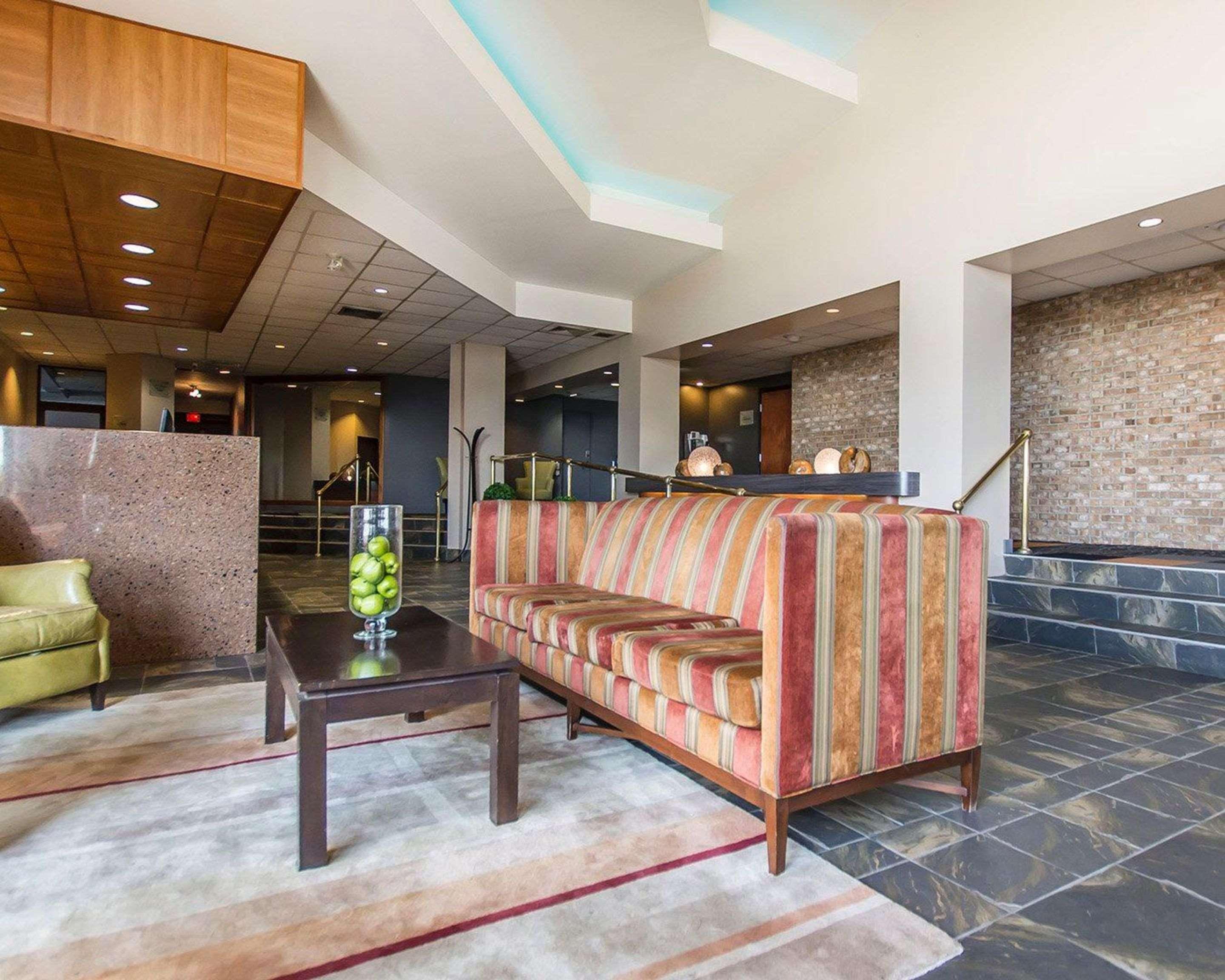 Quality Inn Rouyn-Noranda Kültér fotó